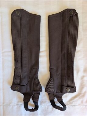 Ovation Brown Suede Half-Chaps Size XS - Brand New